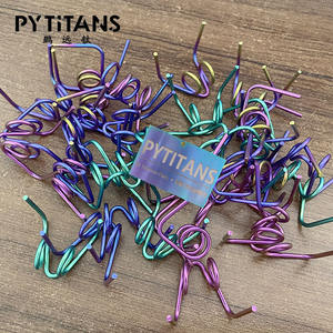 Vente en gros usine : Ressorts de frein en titane GR5 pour étrier <span class=keywords><strong>Brembo</strong></span>, broche en alliage de titane en forme de R pour blocage d'axe, plaquette de frein d'étrier - Product Image 1