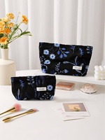 Tas Makeup Portabel Kanvas Baru dengan Bordir Bunga yang Indah dan Desain Sederhana untuk Penyimpanan Perawatan Kulit & Penyimpanan Kuas Makeup.