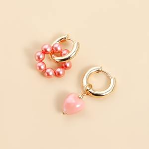 Pendientes de aro de corazón de aleación de Zinc de estilo INS de moda diseño Vintage geométrico asimétrico Simple patrón de flores de moda regalo - Product Image 1