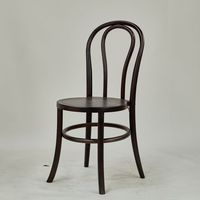 Chaises de salle à manger empilables en rotin noir courbé Thonet
