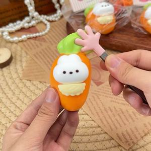 Juguete de arcilla seca de silicona de grado alimenticio con forma de conejo de zanahoria, juguete antiestrés de descompresión, manualidades DIY, juego de simulación G - Product Image 3