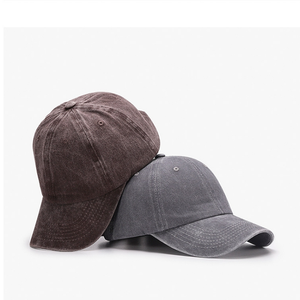Elegante berretto da Baseball sportivo Unisex con finitura lavata con acido - Product Image 1