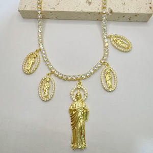 18K chapado en oro CZ Pave St Benedict <span class=keywords><strong>San</strong></span> <span class=keywords><strong>Benito</strong></span> <span class=keywords><strong>Abad</strong></span> Virgen de Guadalupe encantos estación cadena gargantilla collar joyería Católica - Product Image 1