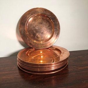 Assiette de service en cuivre poli miroir haute brillance – Assiette de base de luxe pour événements et repas hôteliers - Product Image 1
