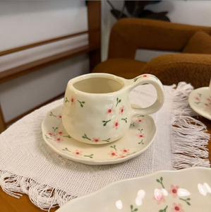 Wholesale Creative Simple Hand-painted Floral Afternoon Tea Ceramic Mug Exquisite Ins Breakfast Coffee <b>Cup</b> and Plate - Product Image 4