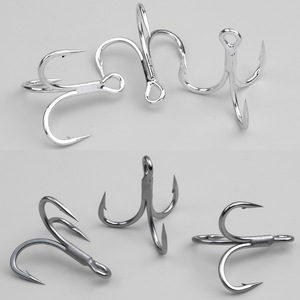 Высокоуглеродистая сталь, антикоррозийные тройные приманки, крючки с колючками для пресноводных и океанских видов окуня и осьминога - Product Image 1