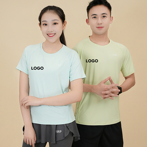 เสื้อยืดกีฬาทำจากเส้นใยยืดหยุ่นพร้อมผ้าแห้งเร็วและยืดได้พอดีสำหรับการออกกำลังกายและผู้หญิง - Product Image 2