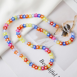 Masque étoile en acrylique et chaîne de lunettes, étoile pentagonale colorée, style européen et américain, accessoire frais et doux pour enfants - Product Image 2