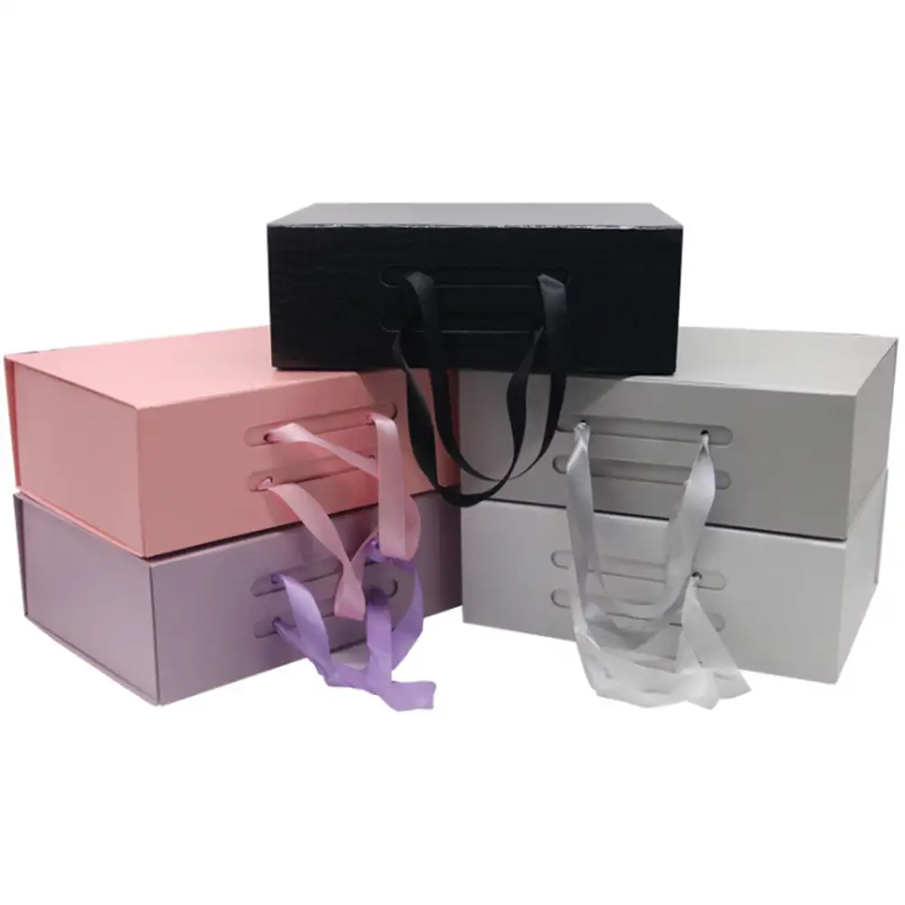 हैंडल के साथ जूता कपड़े पैकेजिंग के लिए कस्टम उपहार बक्से चुंबक क्लोजर बॉक्स थोक