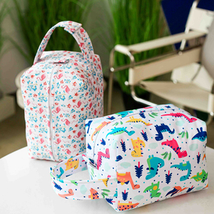 Advanced 2-lagige 1-teilige Stoff Niedliche Polyester Wet Makeup Badet asche Wieder verwendbare Damen binde Windel Windel Stoff Tasche Druck - Product Image 5