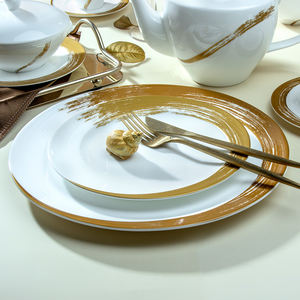 Vajilla de porcelana nórdica para restaurante, juegos de platos de lujo con borde dorado y <span class=keywords><strong>cerámica</strong></span> blanca, venta al por <span class=keywords><strong>mayor</strong></span> - Product Image 5