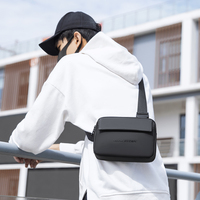 Mark Ryden Mini Sac Bandoulière Homme Sacoche Poitrine Sport Décontracté Grande Capacité Petit Sac à Dos Luxe Léger MR8028