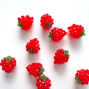Abalorios de Fresa 3D con Cuentas |   Colgante de Fruta de Cristal Hecho a Mano para la Creación de Joyería DIY: Pendientes, Pulseras, Collares y Correas para Teléfono - Product Image 4