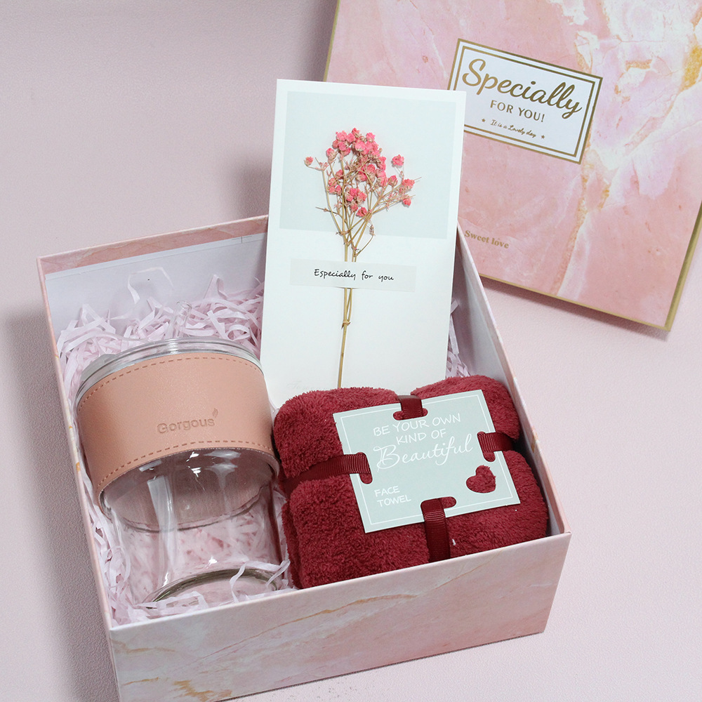 Lp004 (ventouse rouge serviette c carte de voeux de fleurs séchées)