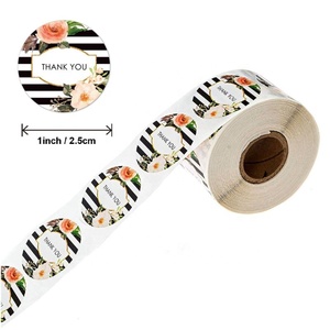500 Pezzi/Rotolo Adesivi Rotondi Carini con Motivi Floreali a Righe Bianche <span class=keywords><strong>e</strong></span> Nere per Bambini - Product Image 4