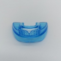 Protège-dents orthodontiques en silicone utilisés pour l'alignement des dents