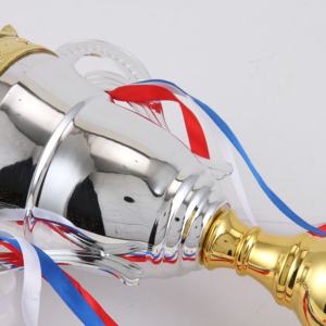 कारखाने कस्टम ट्रॉफी कप पुरस्कार बड़े डबल कान मुकुट टोपी धातु ट्रॉफी काले आधार रंग रिबन रचनात्मक मोल्ड खेल ट्रॉफी - Product Image 5