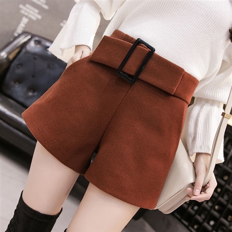 Pantaloncini di lana [stile cintura 951 color caramello]