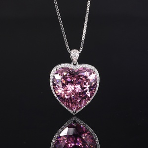 High Quality 20*20mm Heart Cut Cubic Zirconia Pendant Jewelry Trendy Bright Finish Eco-friendly Copper Large Red Heart Necklace - Product Image 3