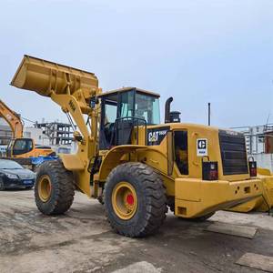 รถตักล้อยาง CAT 966H สีเหลือง สำหรับงานก่อสร้างฟาร์ม  ใช้แล้ว  รับน้ำหนักได้ 6 ตัน  เครื่องยนต์ไฮดรอลิก Caterpillar  ระบบเบรก Denison - Product Image 3