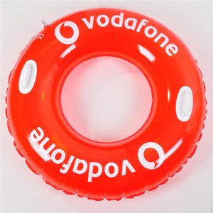 Anillo de natación con patrón de diamantes de lujo para fotos de Instagram sesión de fotos de piscina de playa - Product Image 2