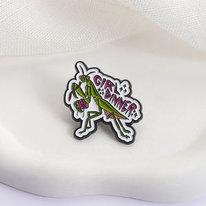 Pin de esmalte con diseño de mantis orante, tema feminista, broche femenista poderoso, insignia de solapa, joyería, regalo, venta al por mayor - Product Image 3