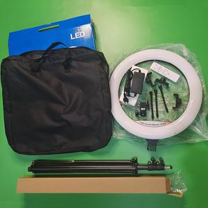Lámpara de Relleno Circular <span class=keywords><strong>Profesional</strong></span> para Maquillaje y Selfies de 45 cm, Anillo de Luz LED de 18 Pulgadas con Trípode para Transmisión en Vivo en Tiktok y Youtube - Product Image 5