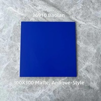 Carreaux de céramique mats couleur unie 300x300mm 10mm d'épaisseur Antidérapants Surface de luxe Moderne pour la rénovation des murs et sols de salles de bain et cuisines