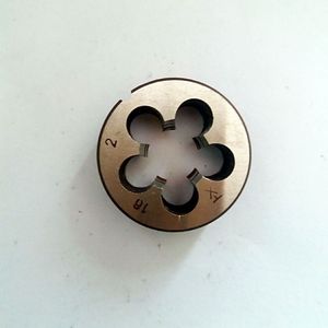 Juego de 3 Piezas de Machos de Roscar Redondos Yangtze M16, Paso de 2 mm, Rosca Métrica Externa, Acero Inoxidable, Acero Aleado para Herramientas - Product Image 4
