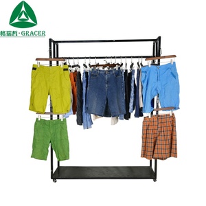 Vêtements de marque de seconde main pour hommes et enfants UK vêtements d'occasion en balles-hiver printemps été t-shirts taille libre - Product Image 1