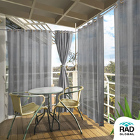 Rideaux d'extérieur gris-noir en HDPE avec œillets, 150 GSM, design bicolore contemporain, tissu durable résistant aux intempéries et moderne