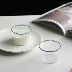 Verres à cocktail vintage colorés en borosilicate de haute qualité avec bordure en forme de canne à sucre pour lait, eau, yaourt, dessert - Product Image 1