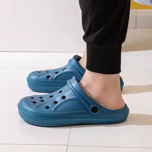 Vente en gros de sabots classiques en caoutchouc respirants et antidérapants pour infirmières - Product Image 6