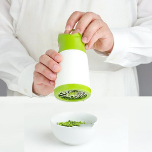 Kitchen Tools Stainless Steel Manual <b>Herb</b> Mill Condiment Shaker Parsley Spice Mincer Vegetable <b>Chopper</b> Manual Fruit Vegetable - Product Image 2