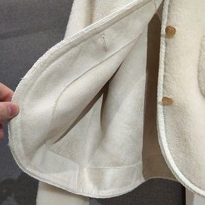 Elegante Abrigo de Invierno para Dama de Piel de Cordero, 100% Lana, Parka de Piel de Zorro, Abrigo Corto Tejido con Cierre de un Solo Botón, Técnica Lavada - Product Image 6