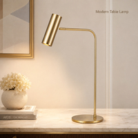 Lampe de lecture minimaliste en gros, tête de lampe réglable multi-angles dorée, éclairage de bureau GU10 pour projets hôteliers, B&B et villas