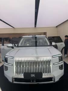 سيارات تصدير Zeekr 9X سيارات جديدة ZEEKR 9X طراز جديد فاخر كبير سيارة هجينة تعمل بقابس كهربائي سيارات جديدة Zeekr 9x - Product Image 3