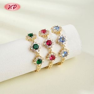 ผู้ค้าส่งกำไลข้อมือทอง 18K ชุบทองเหลืองประดับเพทายสีเขียวรูปดอกไม้ ดีไซน์ทันสมัย ของขวัญวันครบรอบสำหรับผู้หญิง - Product Image 2