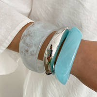 Bracelet en résine irrégulier de style européen et américain - Bracelet tendance surdimensionné à la mode en gros