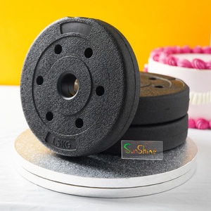 Plateau à gâteau rond personnalisé Sunshine en argent avec gaufrage et impression dorée, base carrée en forme de tambour - Product Image 1