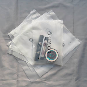 Bolsas de CPE con Cierre Hermético y Logotipo Personalizado, Bolsas Transparentes Esmeriladas con Cierre, para Empacar Calcetines y Ropa Interior, Directo de Fábrica - Product Image 3