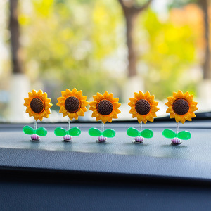 Ensemble d'ornements tournesol pour voiture, décoration de tableau de bord, décoration florale en plastique pour accessoire intérieur automobile - Product Image 1