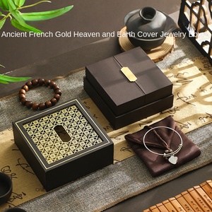 <span class=keywords><strong>Chow</strong></span> <span class=keywords><strong>Tai</strong></span> fook thanh lịch cổ xưa phong cách vuông mô hình thangka Di Sản Vòng đeo tay vòng cổ hộp tinh tế thangka bao bì đồ trang sức - Product Image 3