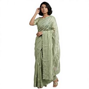 Sari en soie de framboise pure brodé pour femme Elite Weaves avec travail Leheriya et bordure à sequins, fabriqué en Inde - Product Image 1