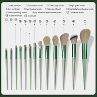 Marque privée Ensemble de pinceaux de maquillage manche en bois rouge Logo personnalisé Ensemble de pinceaux de maquillage professionnel de haute qualité pour sourcils correcteur