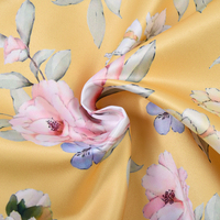 Tissu 100 % polyester léger et respirant à motif floral jaune imprimé numériquement, idéal pour les vêtements de filles et de garçons – Approvisionnement direct usine