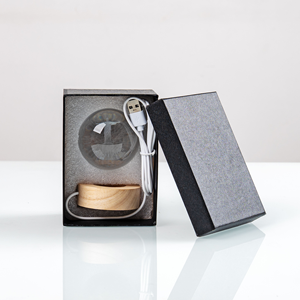Lampe de nuit en cristal de qualité supérieure, vente en gros d'usine, boule de verre gravée au laser 3D, décoration de bureau et de maison, veilleuse avec base en <span class=keywords><strong>bois</strong></span> LED - Product Image 5