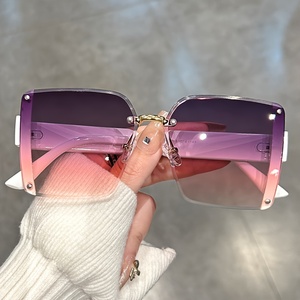 Gafas de Sol Polarizadas con Gradiente, Sin Montura, Extra Grandes, Casuales, de Moda Z113 para Hombre y Mujer - Product Image 4