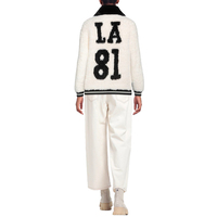 Vente en gros de bombardiers personnalisés avec bordure en fourrure poitrine ouverte blouson d'aviateur à fermeture éclair pour femmes en tricot épais Jacquard Intarsia unisexe cardigan pull