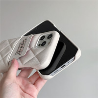 Étui de luxe matelassé en cuir pour téléphone avec porte-cartes et bandoulière chaîne, étui portefeuille pour iPhone 17 16 15 Pro Max